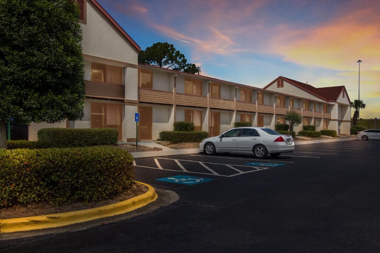 Red Roof Inn & Suites Brunswick I-95 Eksteriør bilde
